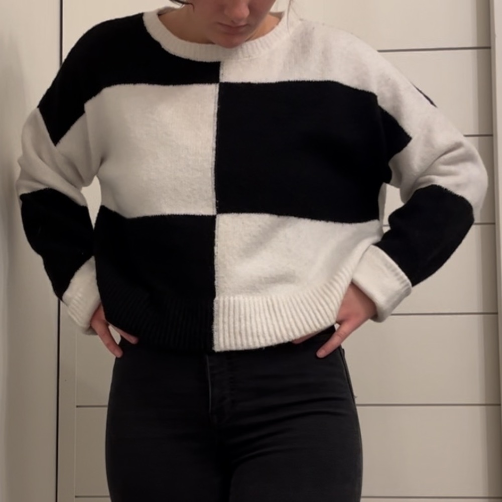 Double zero sweater